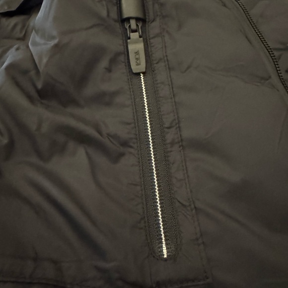 TUMI Men's Navy Quilted Lightweight Puffer Jacket - Size X-Large - 1527501041 - Picture 13 of 16